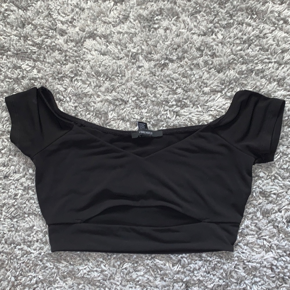 Forever 21 Cutout Crop Top Medium